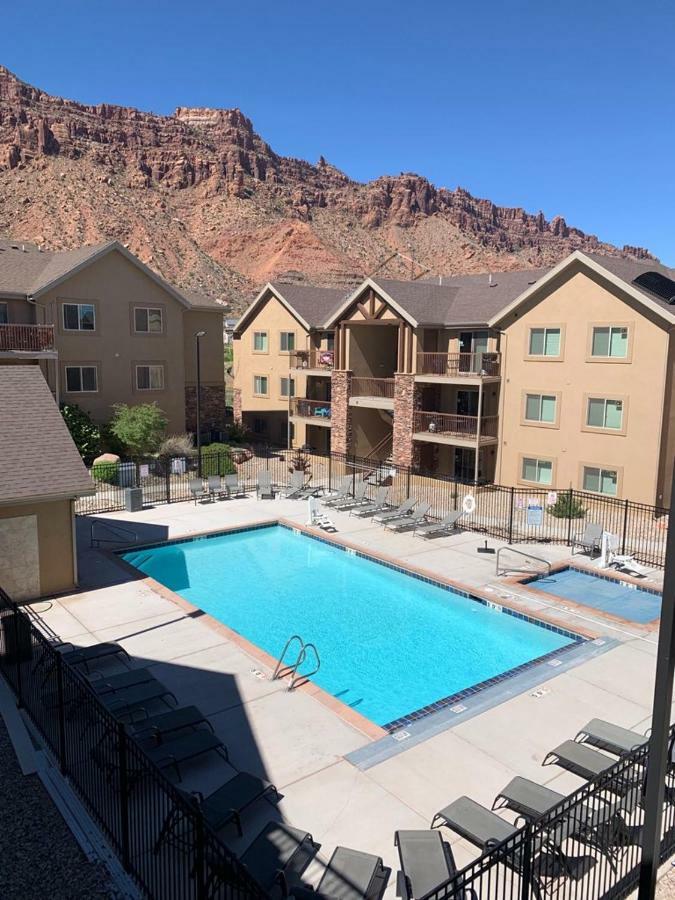 Moab Redcliff Condos エクステリア 写真